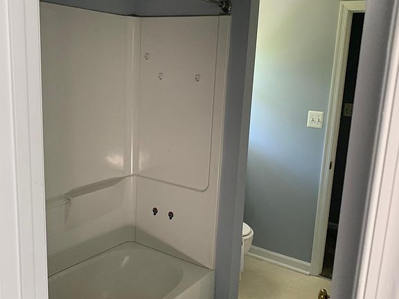 5th image of 159 Comegys Ln