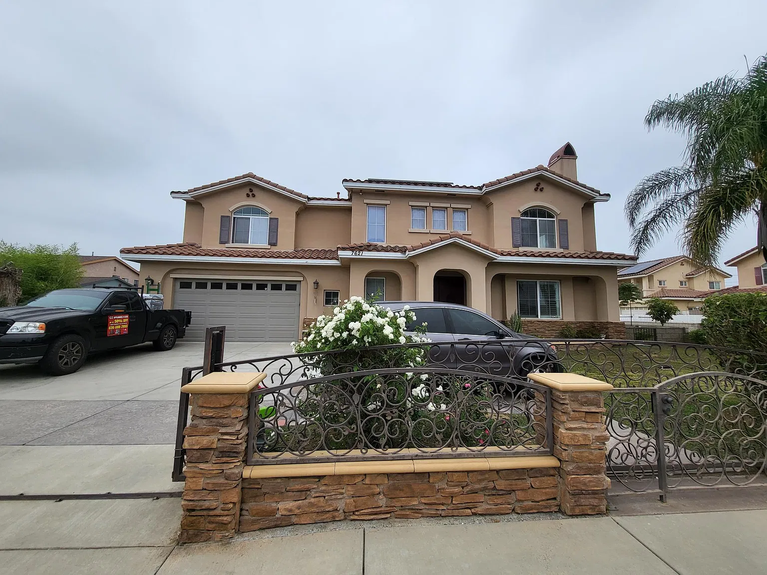 7621 Garvalia Ave — Photo 3