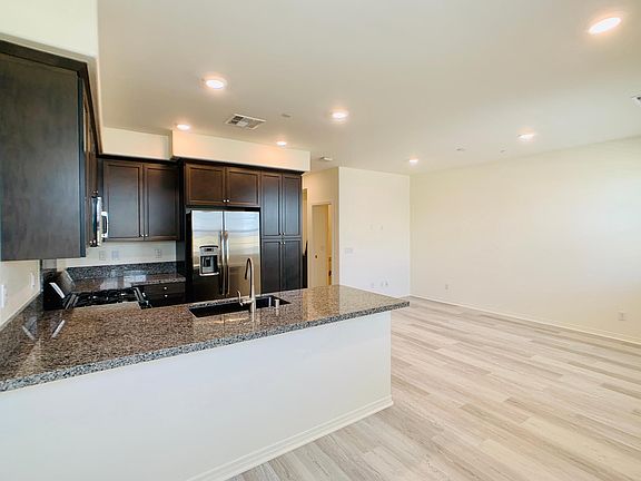 5th image of 7056 Montecito Dr