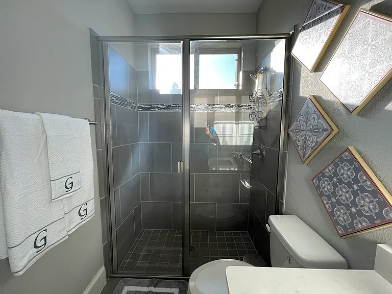 Attached bathoom to 2nd Bedroom on 1st floor