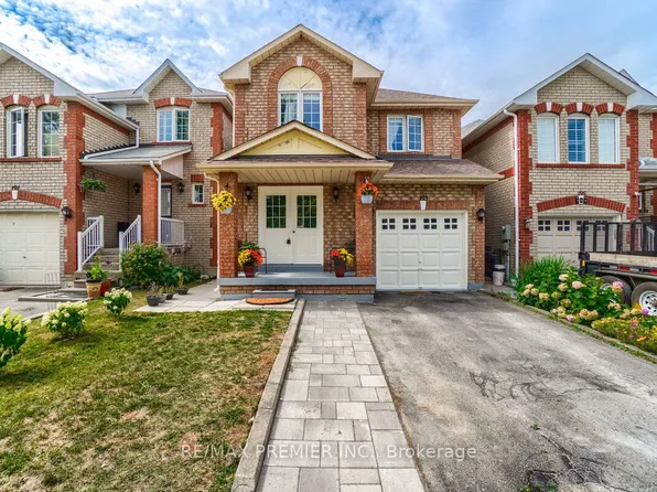 193 Roxbury St, Markham, ON L3S 3T5