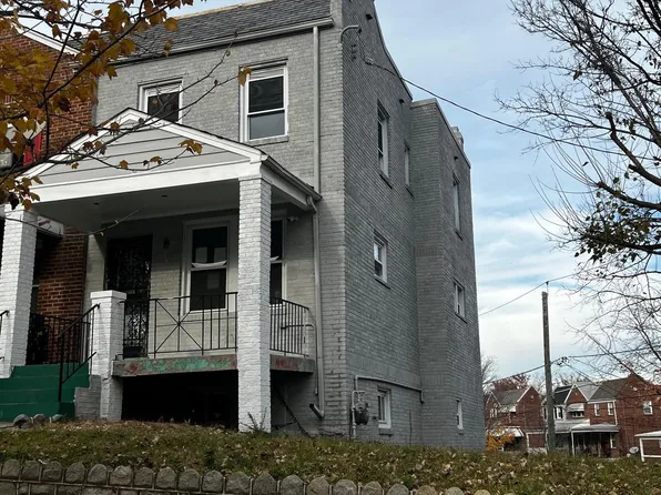 3926 Se #R, Washington, DC 20020