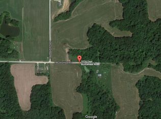 3226 E Buckwheat Rd, Table Grove, IL 61482