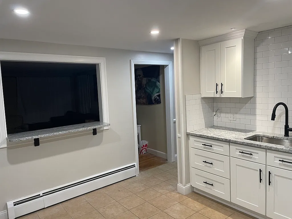 5 bed, 1668 sqft, $4,750 — Photo 2