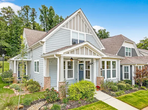 18 Cottage Knoll Cir, Greenville, SC 29609