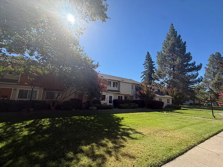 397 Eldridge Ave — Photo 9