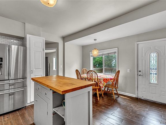 5th image of 313 Benzinger St