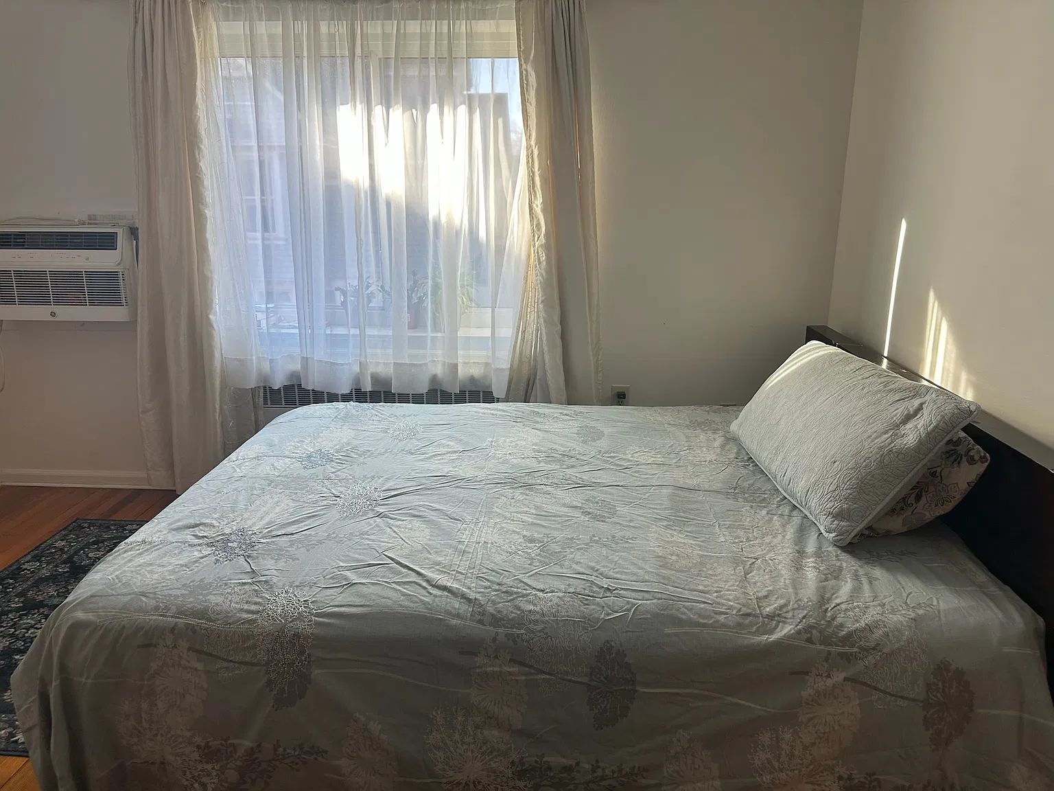 Studio, 490 sqft, $1,300 — Photo 4