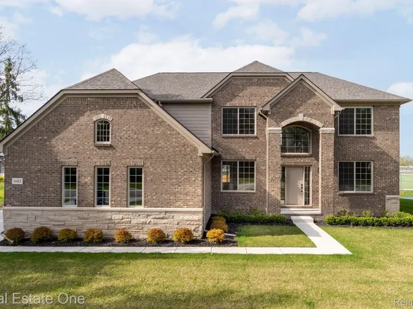 3122 Frankton Dr, Troy, MI 48083