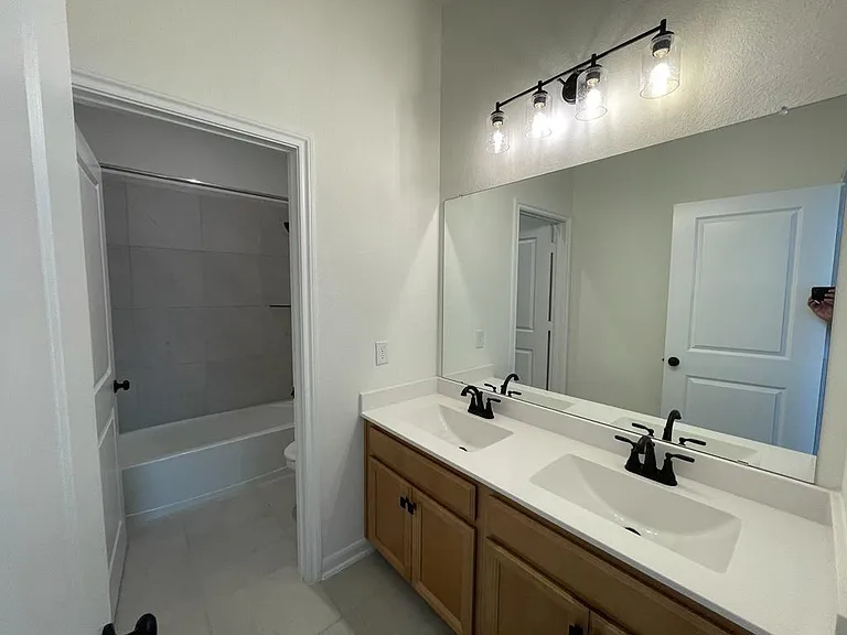 639 Silver Pear Ct — Photo 20