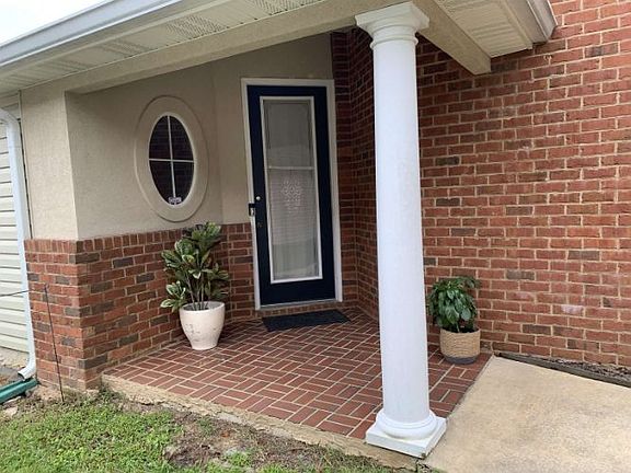 3rd image of 1107 Winter Ln
