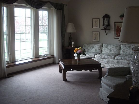3rd image of 1289 Marble Hill Dr