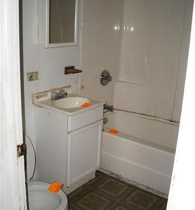 3rd image of 20031 Hillcrest Dr