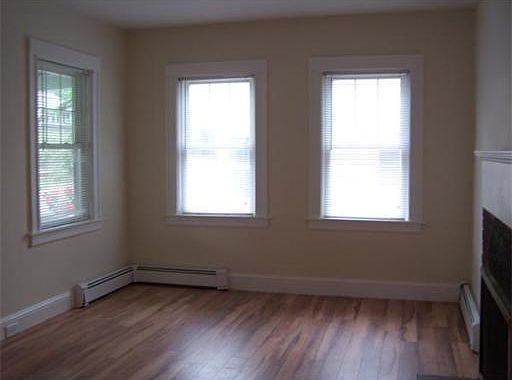 3rd image of 84 Swan Ave