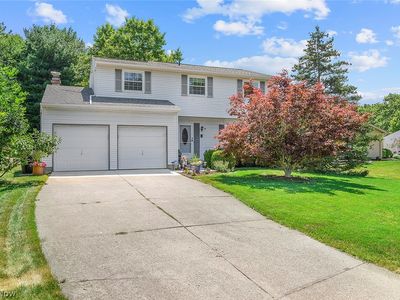 1735 Eisenhower Dr, Brunswick, OH, 44212
