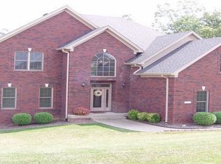 12115 Ridgeview Dr, Goshen, KY 40026