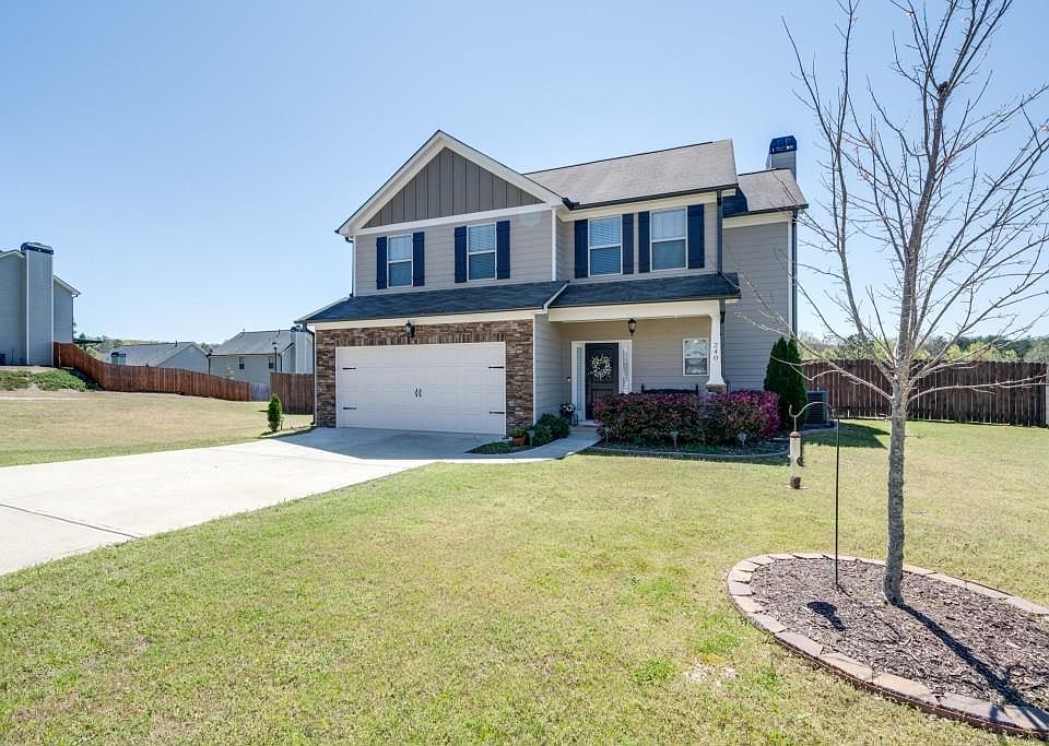 1st image of 240 Red Hawk Dr