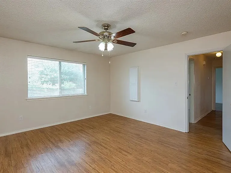 10820 Pebblecreek Ct — Photo 13
