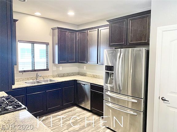 3rd image of 9587 Volk Ave
