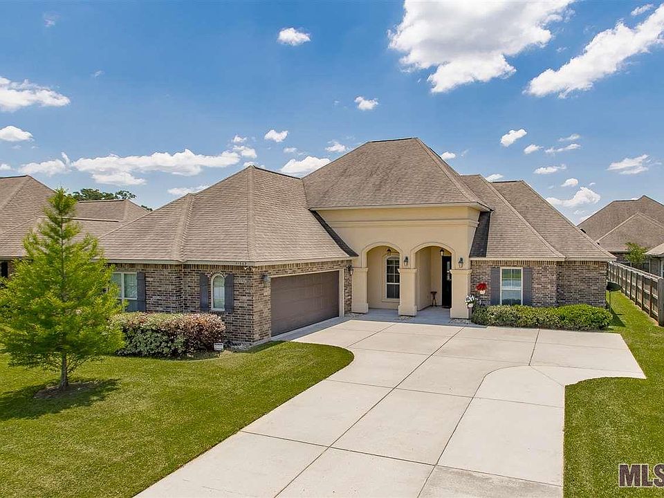 1st image of 41369 Aqua Marine Ave