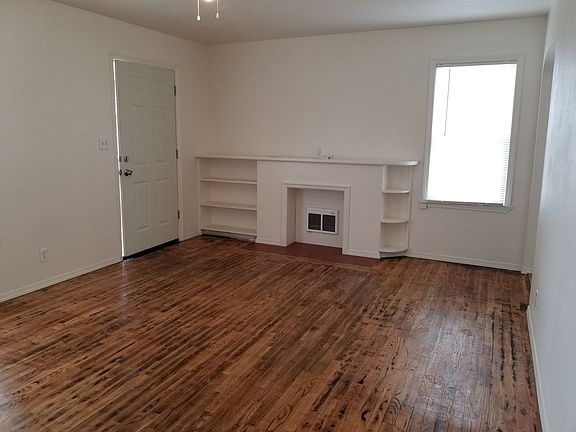 4th image of 1155 Yakima St SE