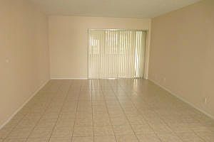 4th image of 2533 Dudley Dr W APT F