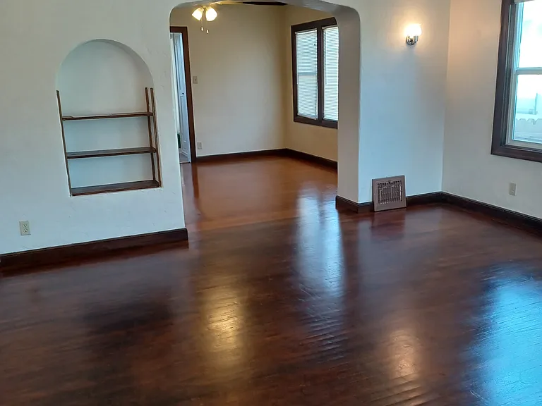 640 Alabama St — Photo 3