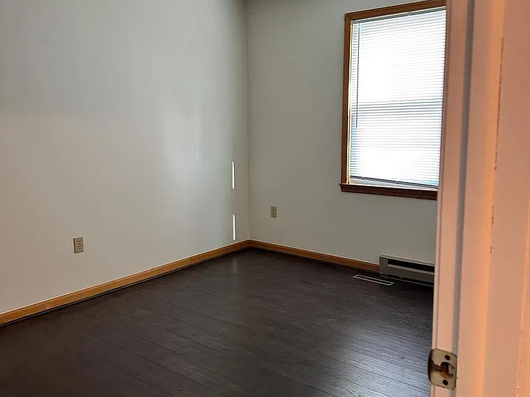 4 S Altamont Ave — Photo 16