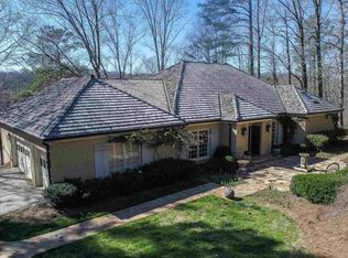 220 Cliff Overlook, Sandy Springs, GA 30350