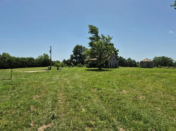 23855 Foxtrot Ln, Kirksville, MO 63501