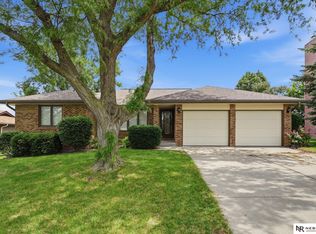 1120 Smoky Hill Rd, Lincoln, NE 68520