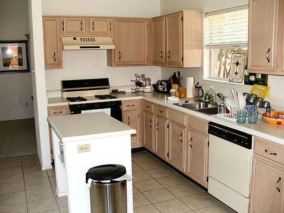 4th image of 620 Teakwood Dr