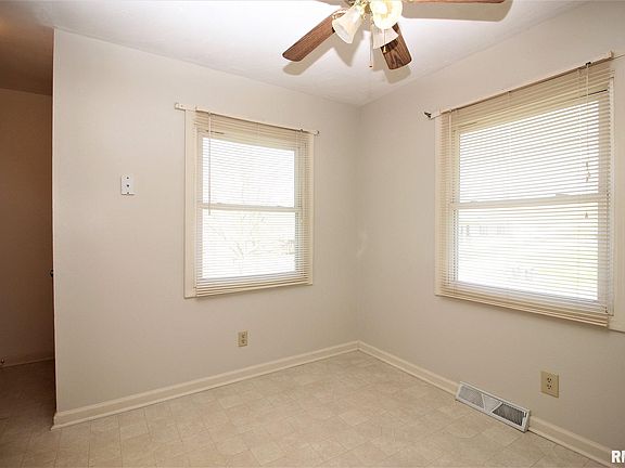 5th image of 920 E Kinzie St #924