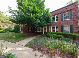 1906 N Rhodes St APT 51, Arlington, VA 22201