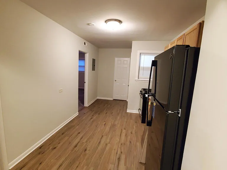 2012 S 5th Ave #2S — Photo 2