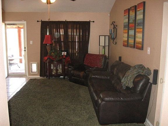 2nd image of 409 Douglas Dr