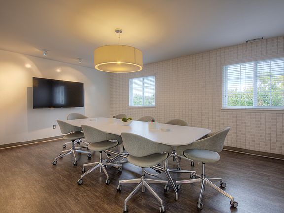 4th image of 1245 Astor Ave #1225221