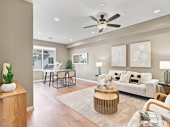 3rd image of 143 Sapphire Ln