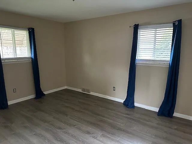 18547 Hillcrest St — Photo 16