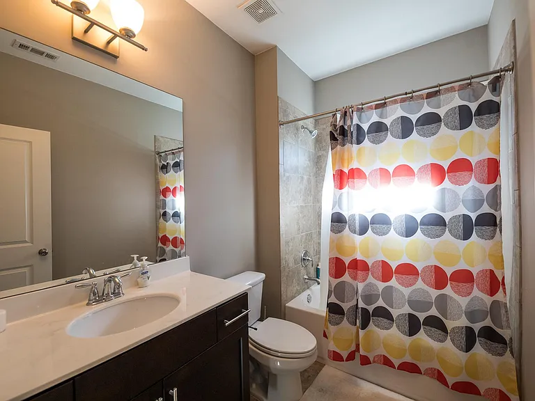2nd full bath upstairs
