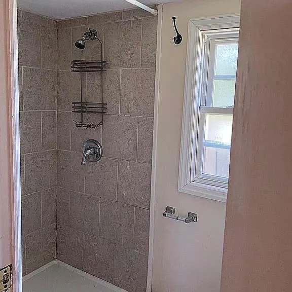 61 Duley Ave — Photo 3