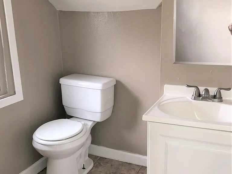 915 Lime Ave #0 — Photo 11