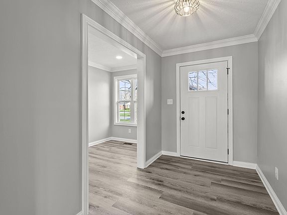 5th image of 1009 Woodlawn Dr