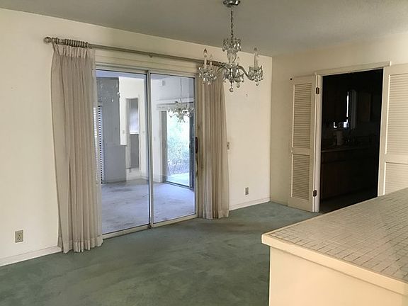 3rd image of 106 Alder Cir