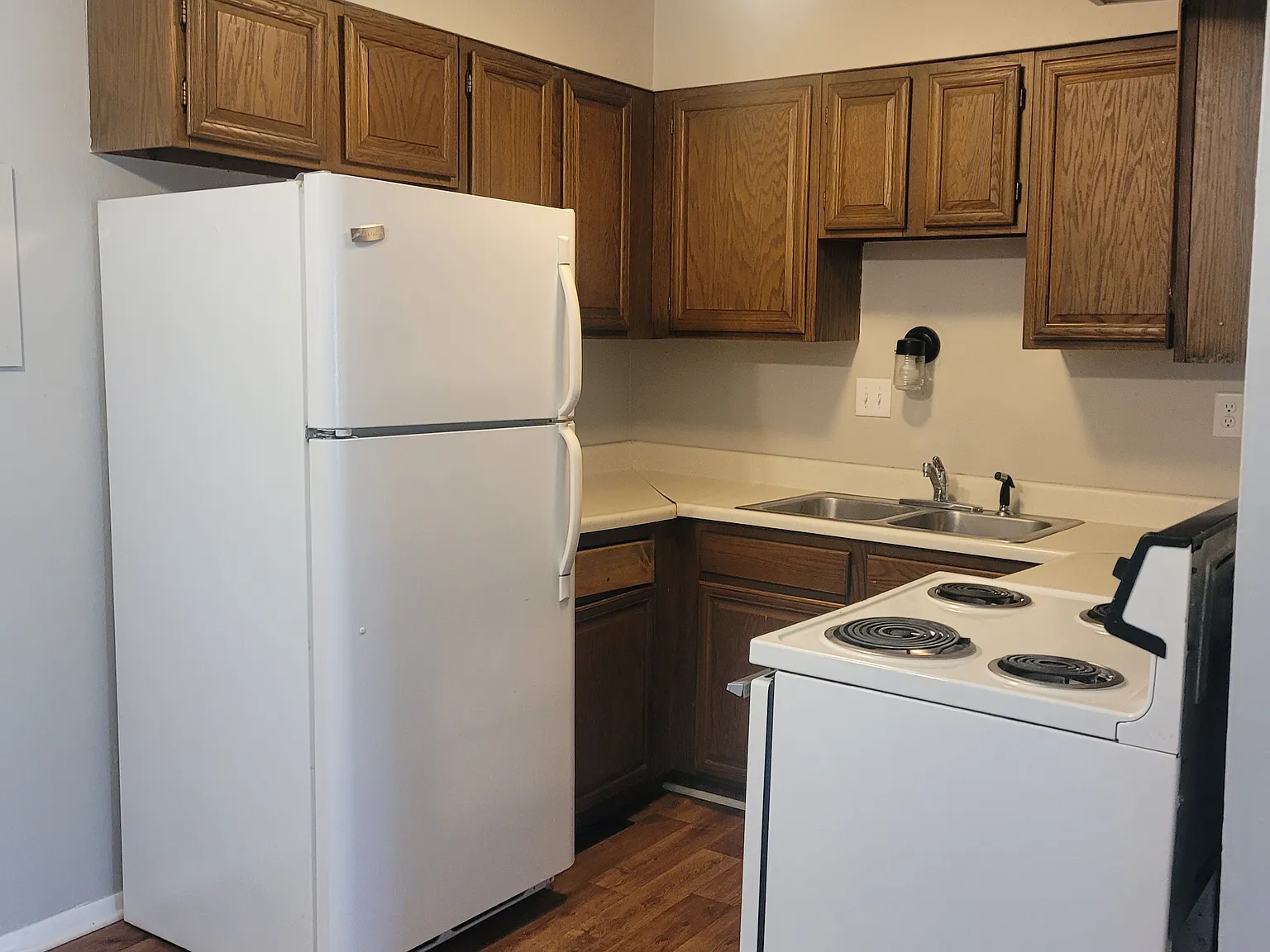 2 bed, $795 — Photo 2