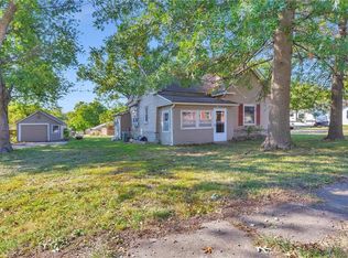 318 E 3rd St, Lawson, MO 64062