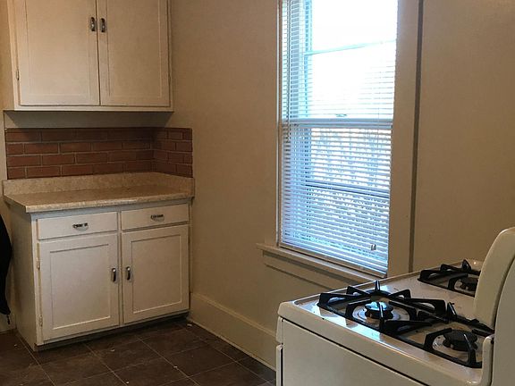 4th image of 1433 E Paris Ave