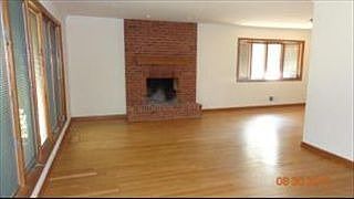5th image of 1006 N Gibbons Ave