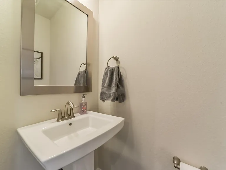 1517 Miles Oaks Pl — Photo 16