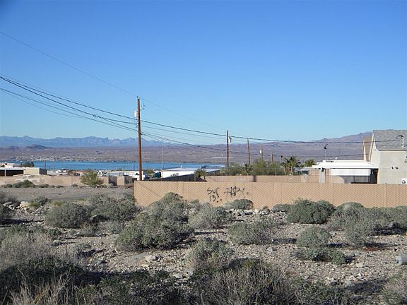 5th image of 2940 Palisades Dr